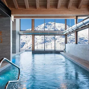 Ours Blanc Hotel&spa Hotel