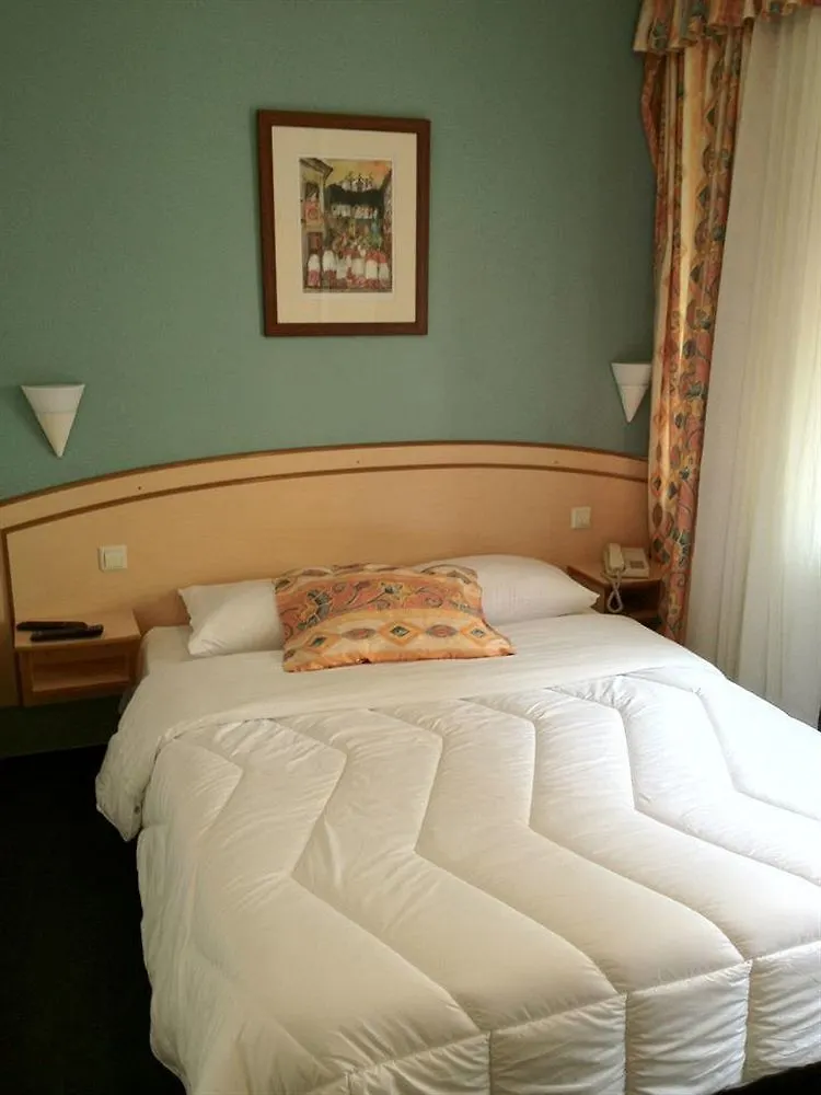 Yasha Hotel Luxembourg 3*,  Luxembourg