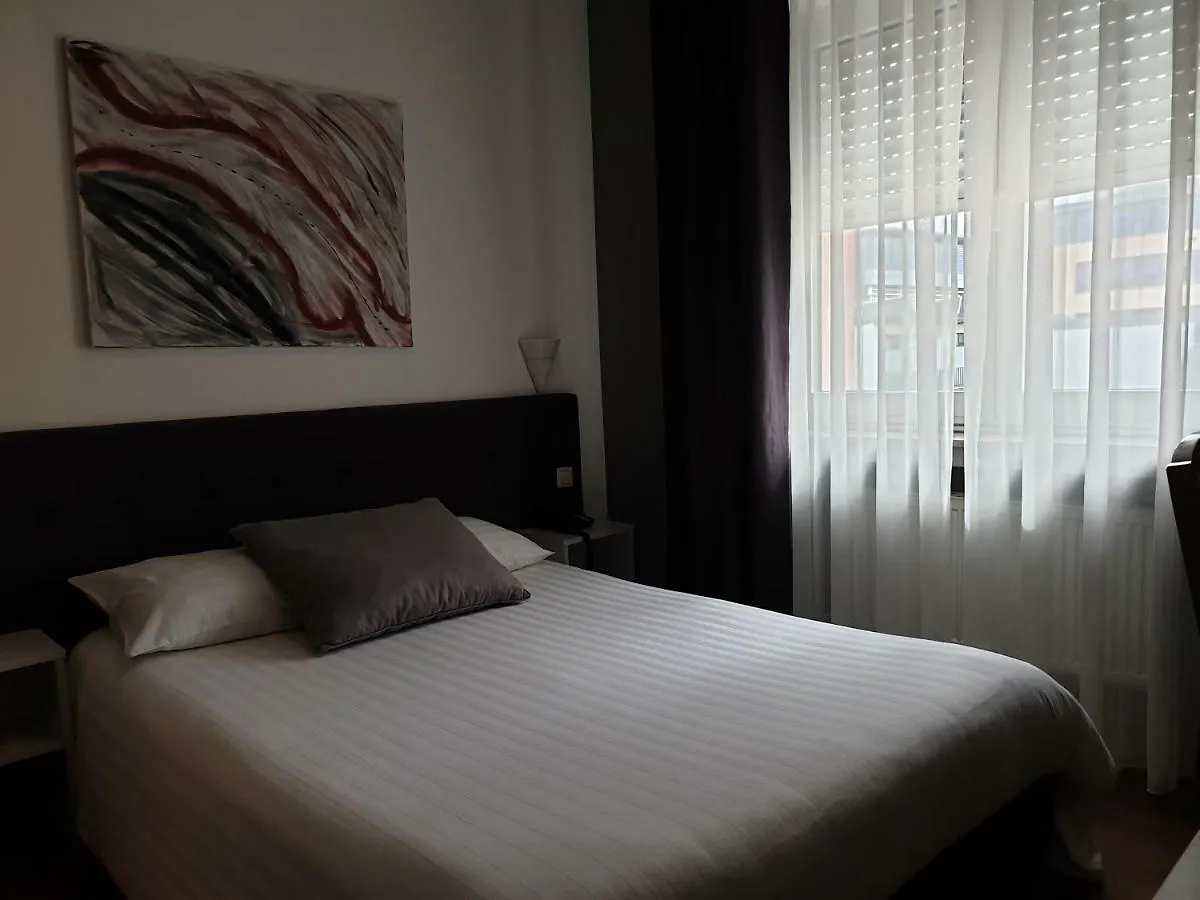 Yasha Hotel Luxembourg 3*,  Luxembourg